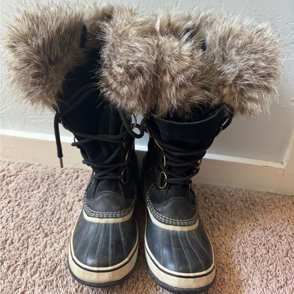 Sorel Black and Tan Winter Rain Boots with Fur Trim